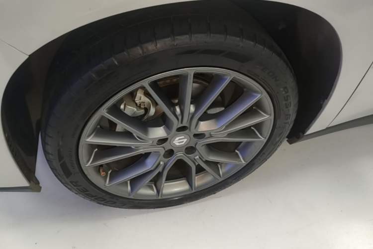 Used Leapmotor C10 2024 210 Smart Edition Left Front Wheel Hub