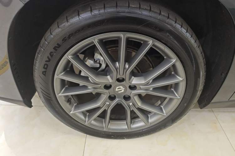Used Leapmotor C10 2024 530 Smart Edition Left Front Wheel Hub