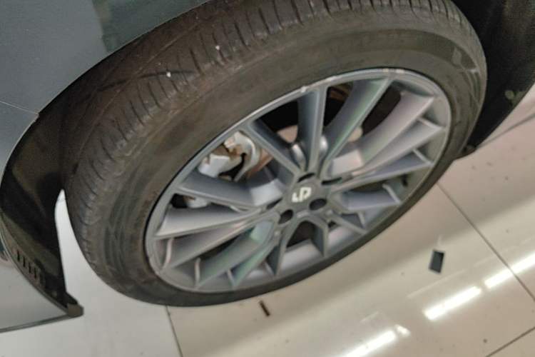 Used Leapmotor C10 2024 530 Comfort Edition Left Front Wheel Hub