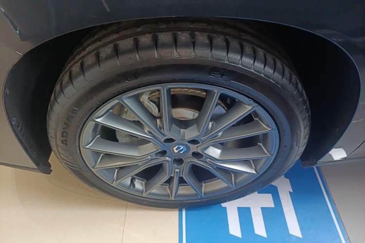 Used Leapmotor C10 2024 530 LiDAR Edition Left Front Wheel Hub