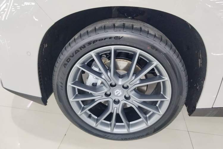 Used Leapmotor C10 2024 530 Smart Edition Left Front Wheel Hub