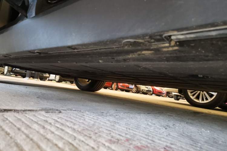 Used Leapmotor C10 2024 530 LiDAR Edition Left Side Sill