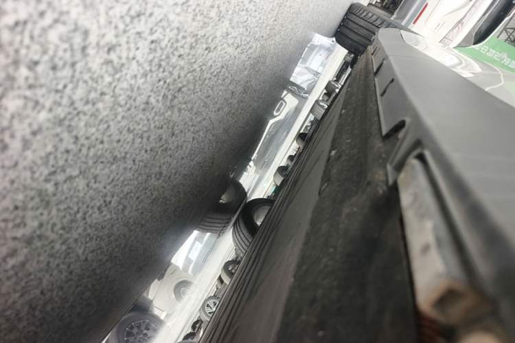 Used Leapmotor C10 2024 530 Comfort Edition Left Side Sill