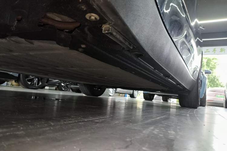 Used Leapmotor C10 2024 410 Comfort Edition Left Side Sill