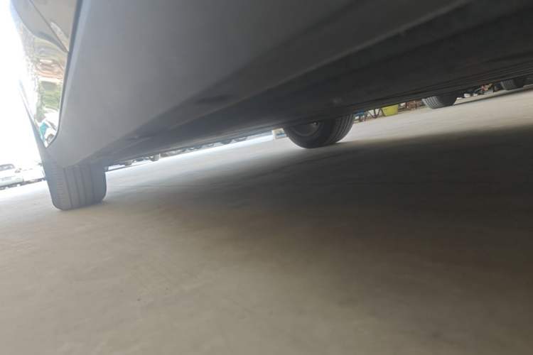 Used Leapmotor C10 2024 410 Comfort Edition Left Side Sill