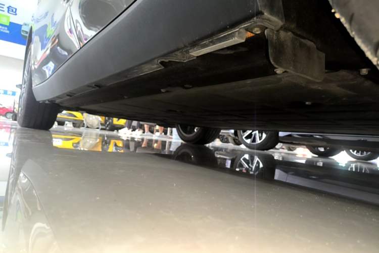 Used Leapmotor C10 2024 530 Comfort Edition Left Side Sill