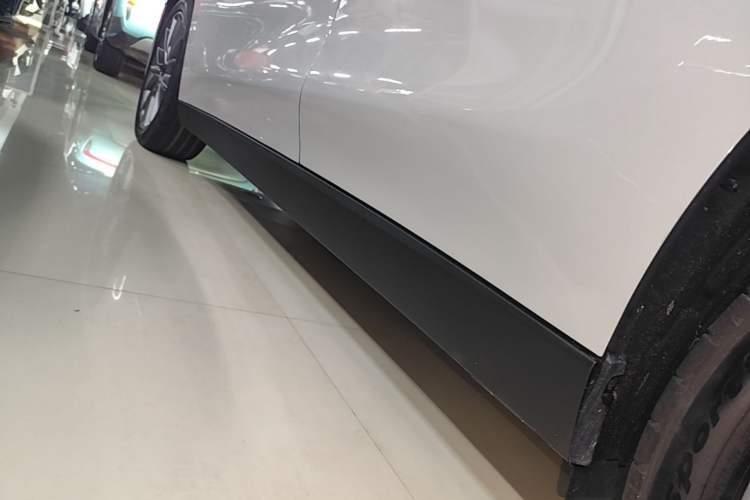 Used Leapmotor C10 2024 210 Smart Edition Left Side Sill