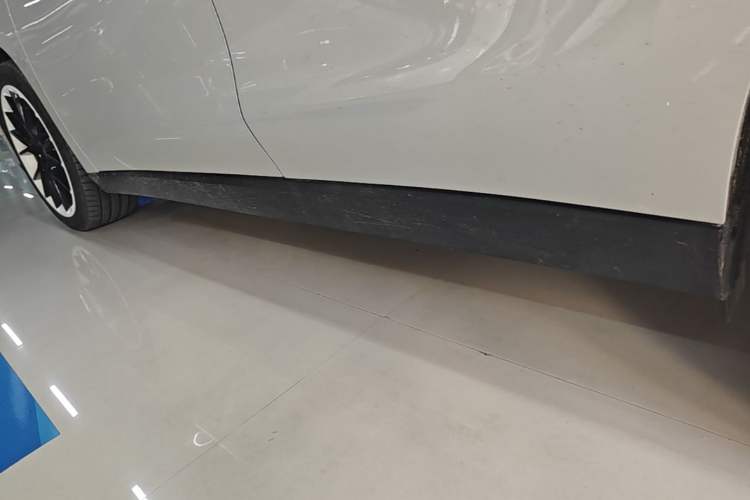 Used Leapmotor C10 2024 210 LiDAR Version Left Side Sill