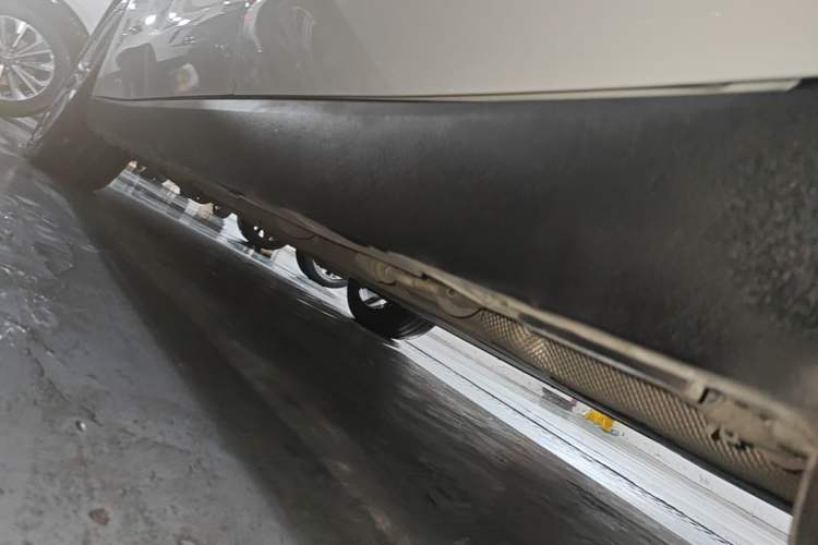 Used Leapmotor C10 2024 210 Smart Edition Left Side Sill