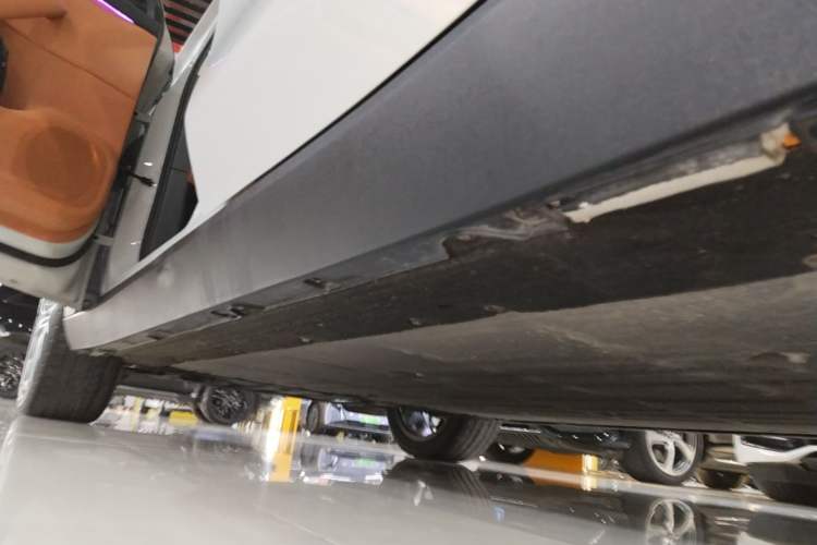 Used Leapmotor C10 2024 530 Smart Edition Left Side Sill