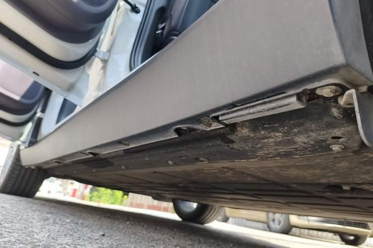 Used Leapmotor C10 2024 530 Smart Edition Left Side Sill
