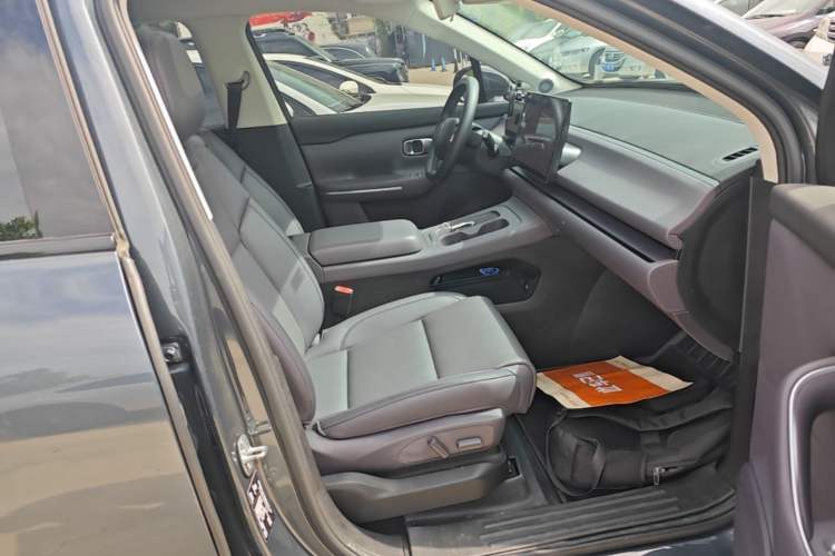 Used Leapmotor C10 2024 210 LiDAR Version Right Front Seat