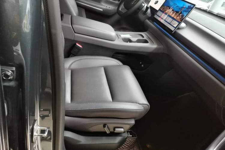Used Leapmotor C10 2024 210 LiDAR Version Right Front Seat