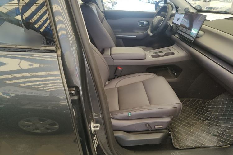Used Leapmotor C10 2024 530 LiDAR Edition Right Front Seat