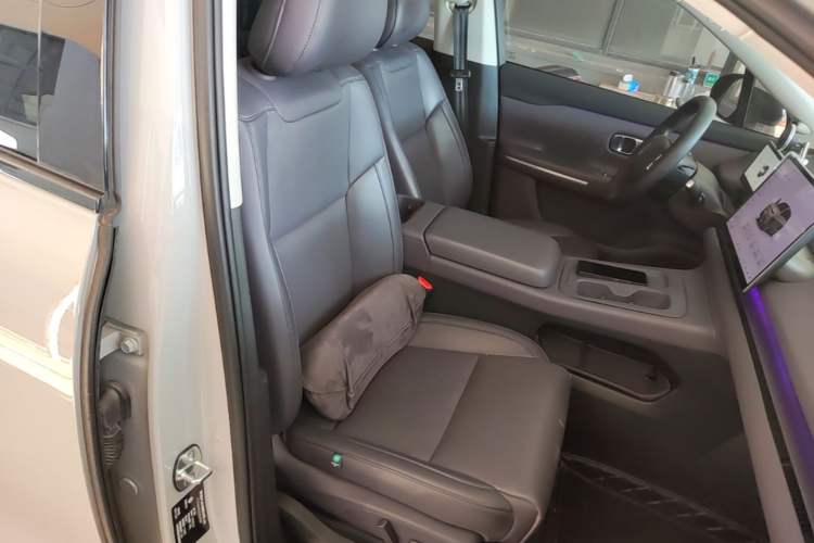 Used Leapmotor C10 2024 530 Smart Edition Right Front Seat