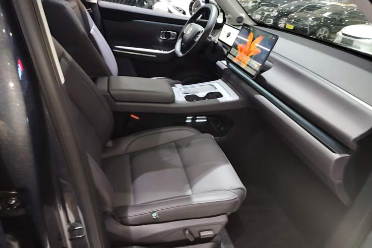 Used Leapmotor C10 2024 210 LiDAR Version Right Front Seat