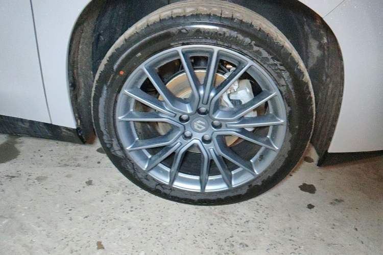Used Leapmotor C10 2024 210 Comfort Edition Right Front Wheel Hub