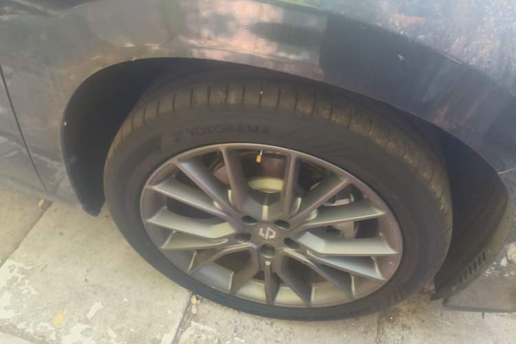 Used Leapmotor C10 2024 210 LiDAR Version Right Front Wheel Hub