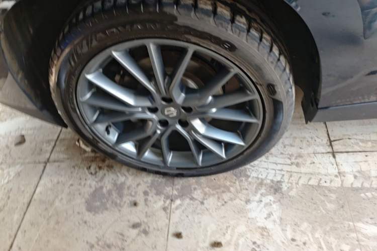 Used Leapmotor C10 2024 530 Comfort Edition Right Rear Wheel Hub