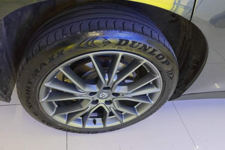 Used Leapmotor C10 2024 210 LiDAR Version Right Rear Wheel Hub