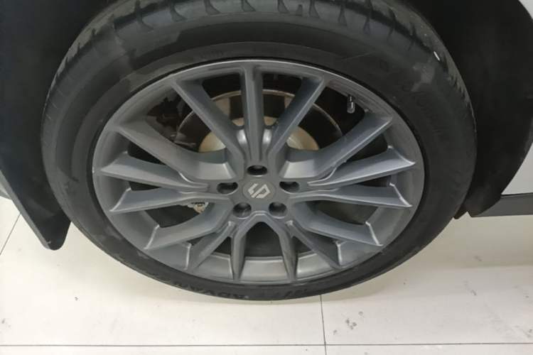 Used Leapmotor C10 2024 530 LiDAR Edition Right Rear Wheel Hub