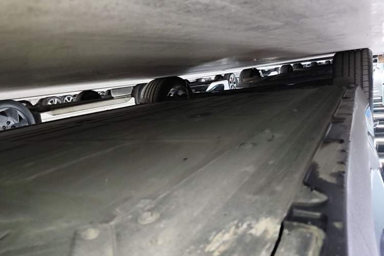 Used Leapmotor C10 2024 530 Smart Edition Right Side Sill