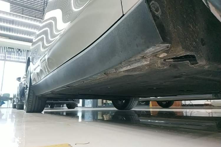 Used Leapmotor C10 2024 210 LiDAR Version Right Side Sill