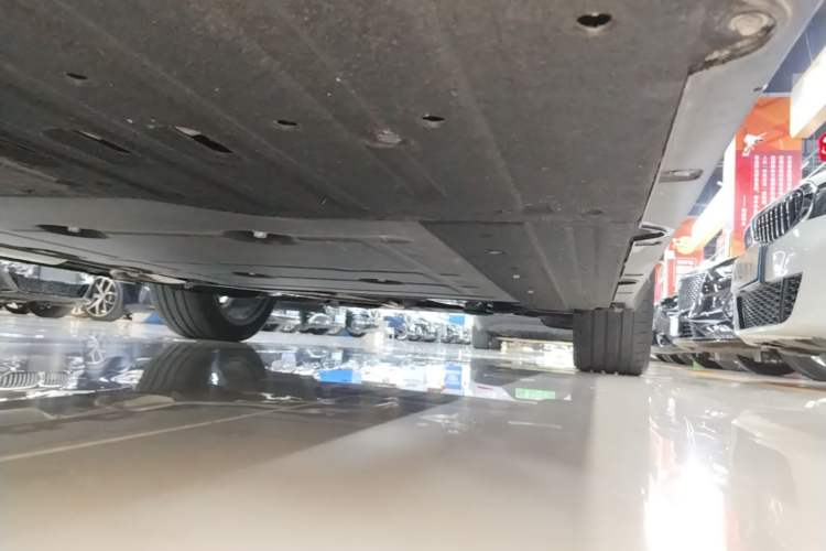 Used Leapmotor C10 2024 210 LiDAR Version Right Side Sill