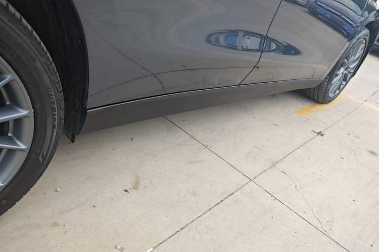 Used Leapmotor C10 2024 210 LiDAR Version Right Side Sill