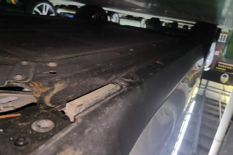 Used Leapmotor C10 2024 530 Smart Edition Right Side Sill