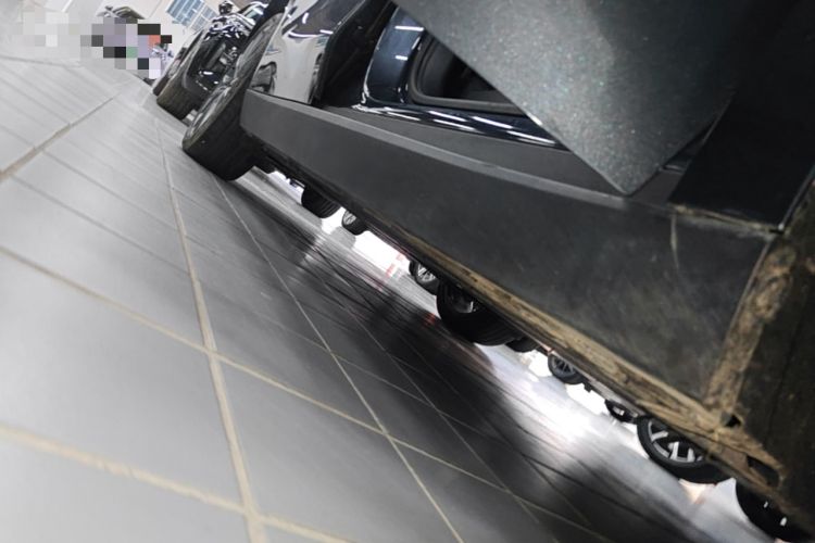 Used Leapmotor C10 2024 210 LiDAR Version Right Side Sill