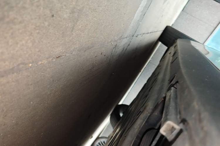 Used Leapmotor C10 2024 210 Smart Edition Right Side Sill