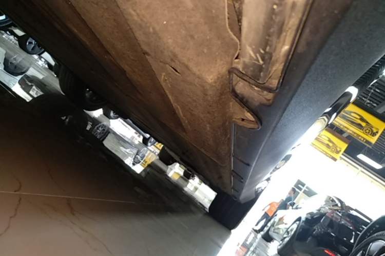 Used Leapmotor C10 2024 210 Smart Edition Right Side Sill