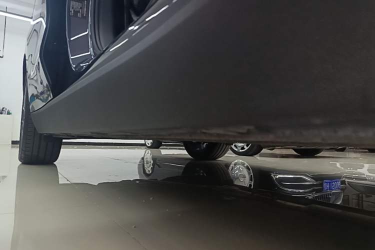 Used Leapmotor C10 2024 210 LiDAR Version Right Side Sill