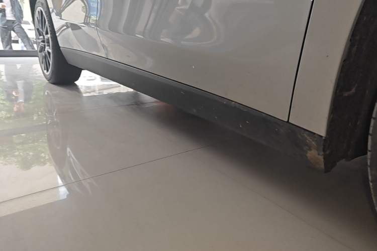 Used Leapmotor C10 2024 210 LiDAR Version Right Side Sill