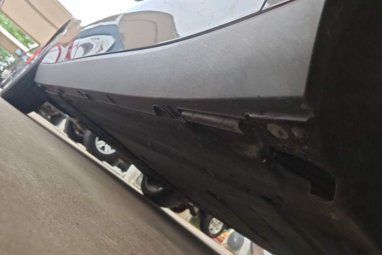 Used Leapmotor C10 2024 210 LiDAR Version Right Side Sill