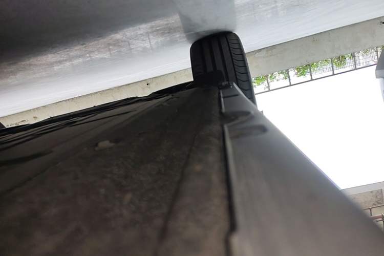 Used Leapmotor C10 2024 530 Smart Edition Right Side Sill