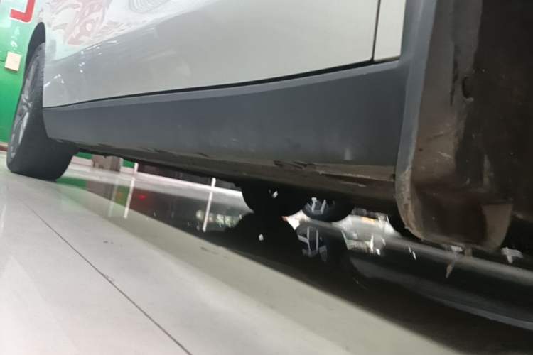 Used Leapmotor C10 2024 530 LiDAR Edition Right Side Sill