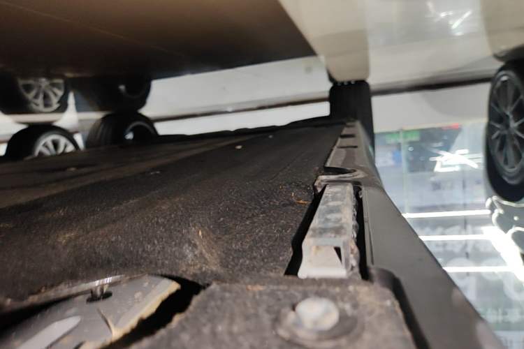 Used Leapmotor C10 2024 210 Smart Edition Right Side Sill