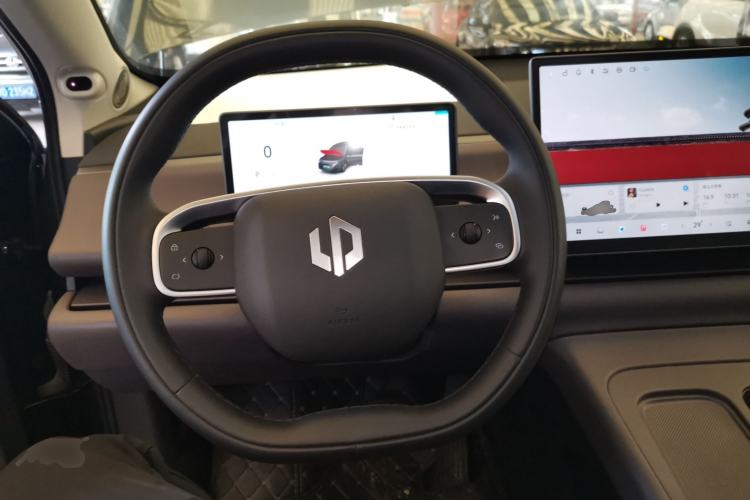 Used Leapmotor C10 2024 530 LiDAR Edition Steering Wheel
