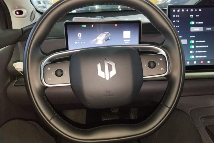 Used Leapmotor C10 2024 210 Smart Edition Steering Wheel