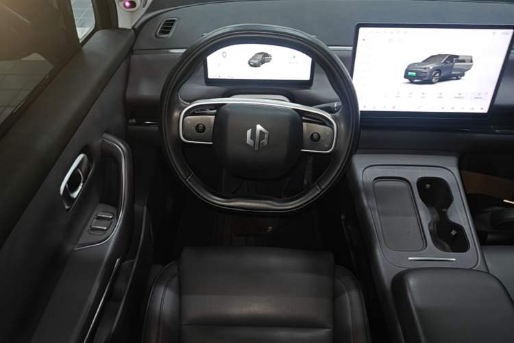 Used Leapmotor C10 2024 210 LiDAR Version Steering Wheel