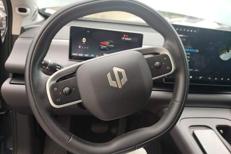Used Leapmotor C10 2024 210 Smart Edition Steering Wheel