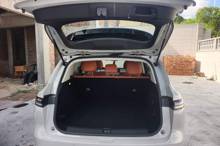 Used Leapmotor C10 2024 530 Smart Edition Trunk
