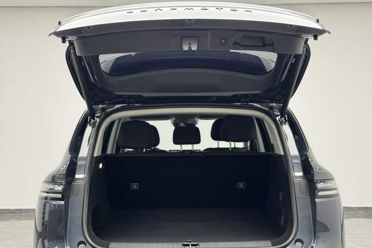 Used Leapmotor C10 2024 530 Smart Edition Trunk