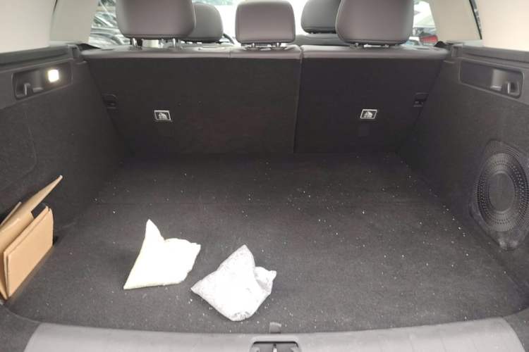 Used Leapmotor C10 2024 210 Smart Edition Trunk
