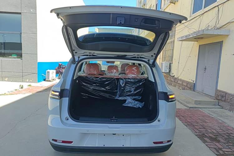 Used Leapmotor C10 2024 210 LiDAR Version Trunk
