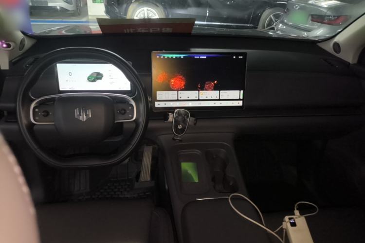 Used Leapmotor C10 2024 530 Smart Edition Center Console