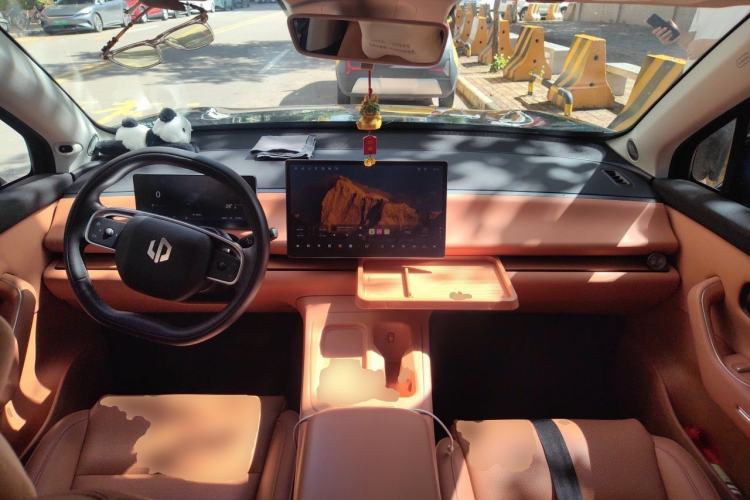 Used Leapmotor C10 2024 210 Smart Edition Center Console