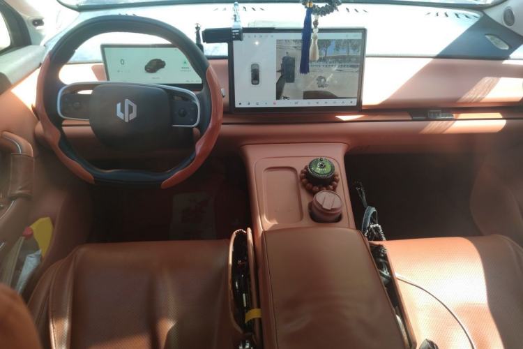 Used Leapmotor C10 2024 530 Smart Edition Center Console